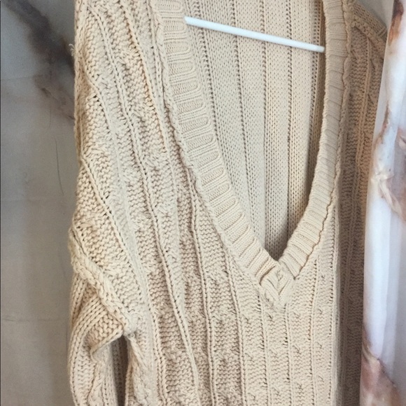 Deep v knit sweater - Picture 1 of 1